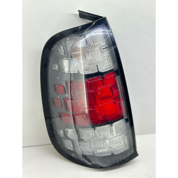 Lanterna Esquerda Fiat Uno 2016 2017 2018 2019 2020 2021 Esquerdo