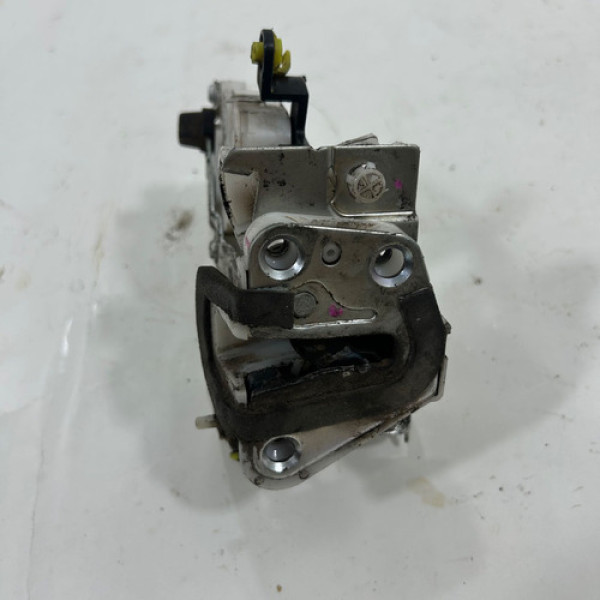 Acabamento Interno Traseiro Direito Toyota Etios 2015 a 2019