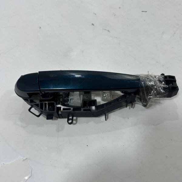 Maçaneta Porta Dianteira Direita Bmw 125i 2014 2015 2016 Azul Dianteira