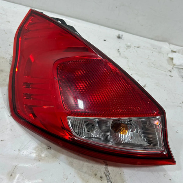 Lanterna Esquerda New Fiesta 2016 2017 Hart Esquerdo/motorista Vermelho