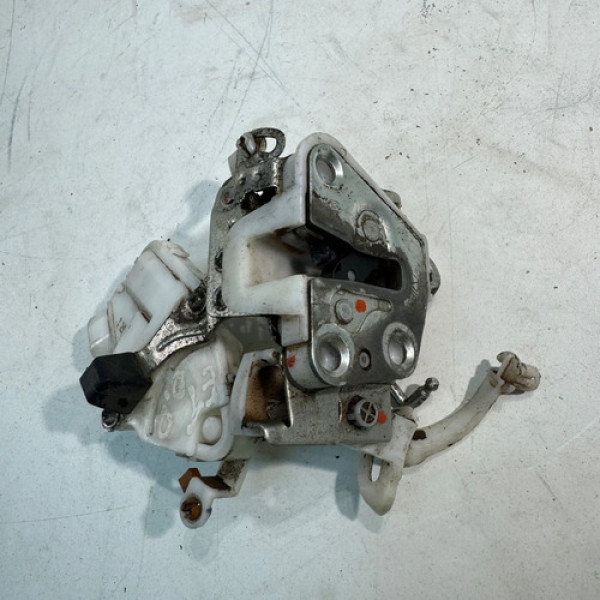 Fechadura Porta Dianteira Direita Toyota Etios 1.5 2013 2015