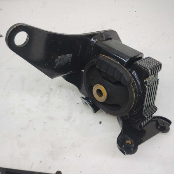 Coxim Superior Lado Esquerdo  Corolla 1.8 2.0 10 Á 14 C6552