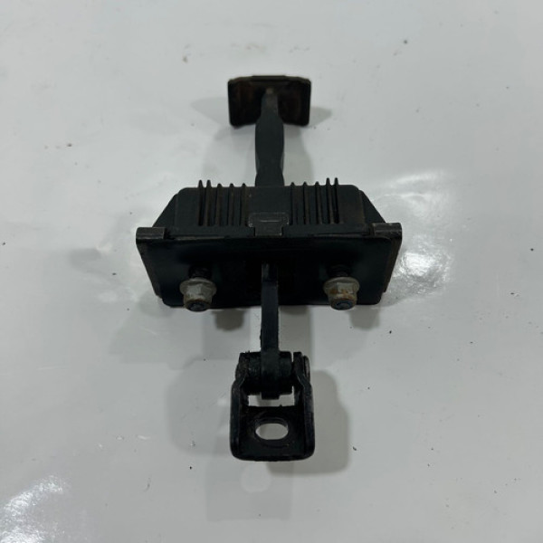 Limitador Porta Traseira Esquerda Freelander 2 2011 2012