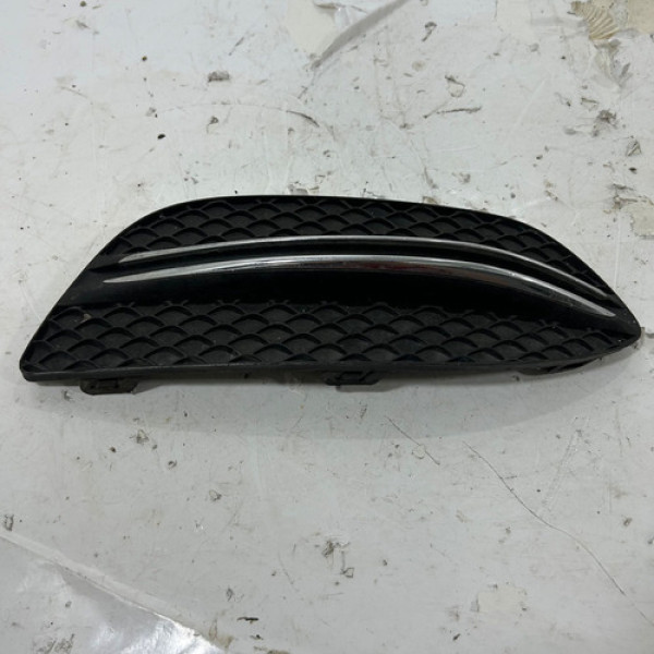 Grade Milha Direito Mercedes C200 2015 A 2018 Preto Direito