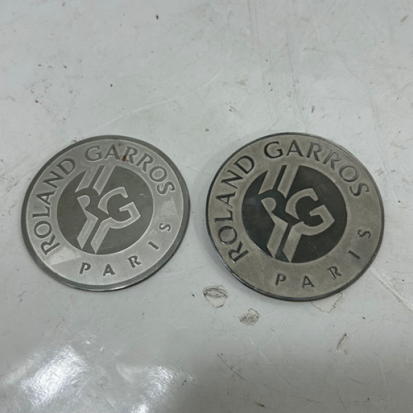 Kit Emblema Porta Dianteira Roland Garros Peugeot 308 2013 Prateado