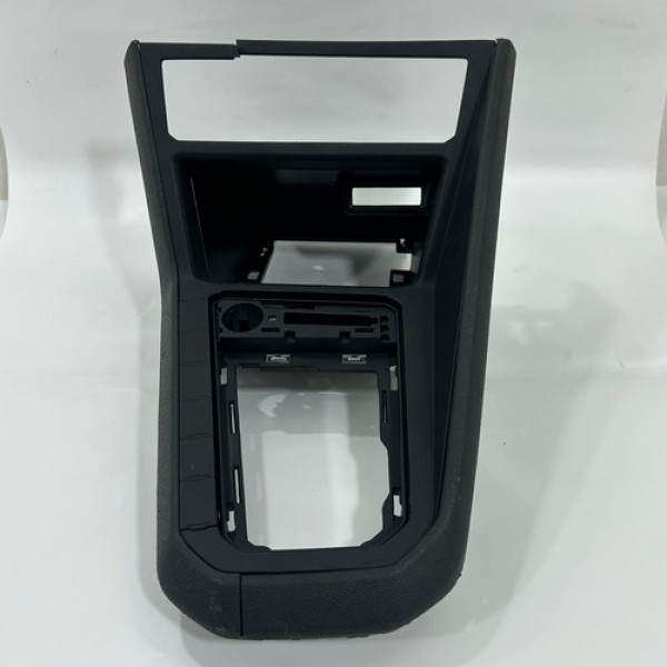 Moldura Acabamento Manopla Polo 2020 A 2025 Detalhe