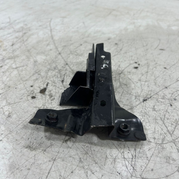 Suporte Parachoque Dianteiro Esquerdo Ranger 2.2 2013 A 2022