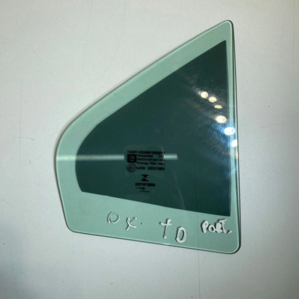 Vidro Vigia Traseiro Direito Chevrolet Onix 2013 2014 2019