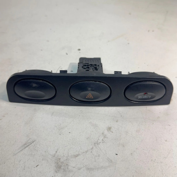 Moldura Botão Pisca Alerta Chery Qq 1.0 3cc 2015 Original Preto