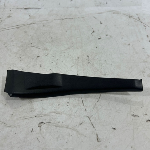 Acabamento Esquerdo Parabrisa Chevrolet Onix 2013 A 2019