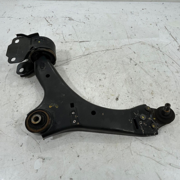 Balança Bandeja Freelander 2 Dianteira Esquerda 2011 Diesel