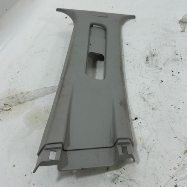 Acabamento Lateral Esquerda Ford New Fiesta 2015 A 2017