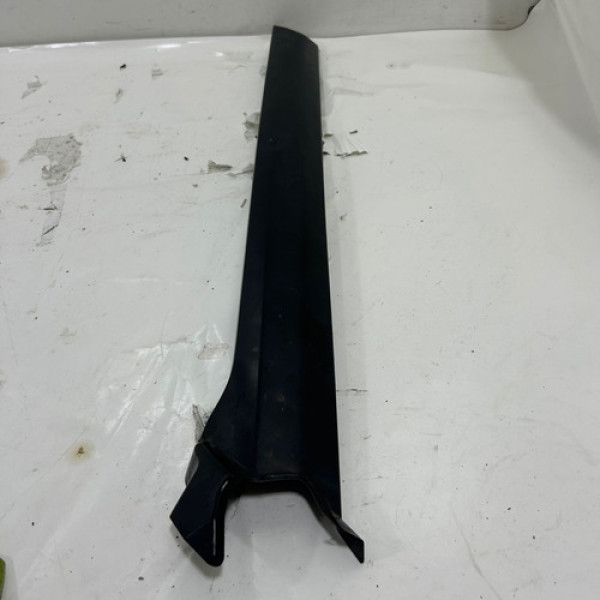 Aplique Direito Coluna Parabrisa Discovery 4 2011 A 2015