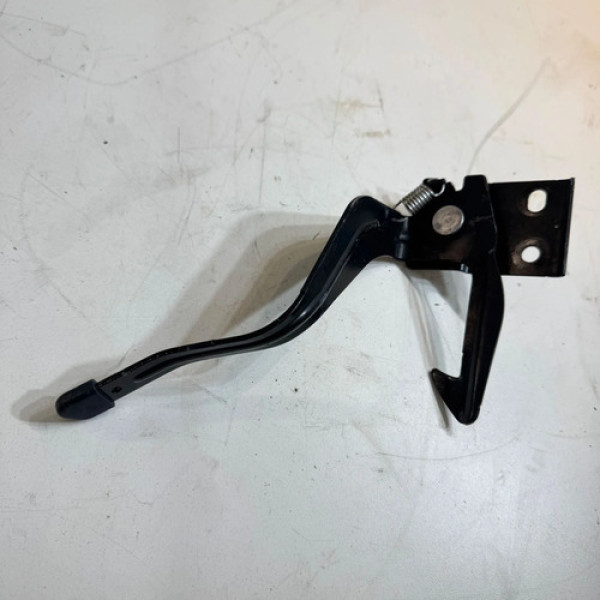 Alavanca Trava Capô Nissan Kicks 1.6 2017 A 2019