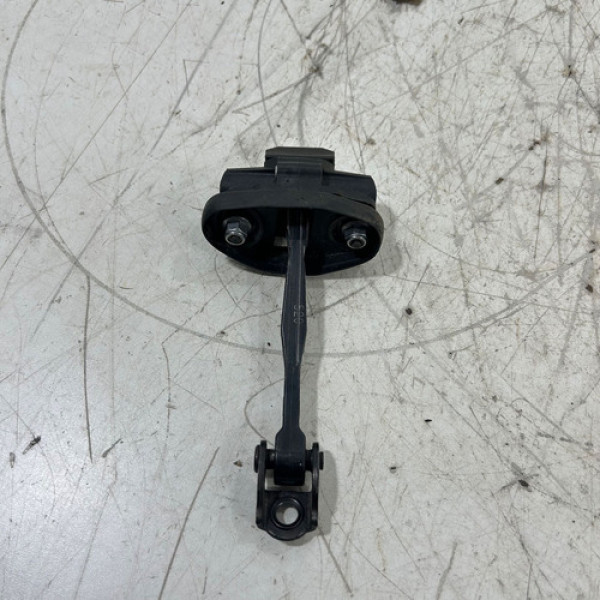 Limitador Porta Dianteira  Esquerda Renegade 2015 A 2021