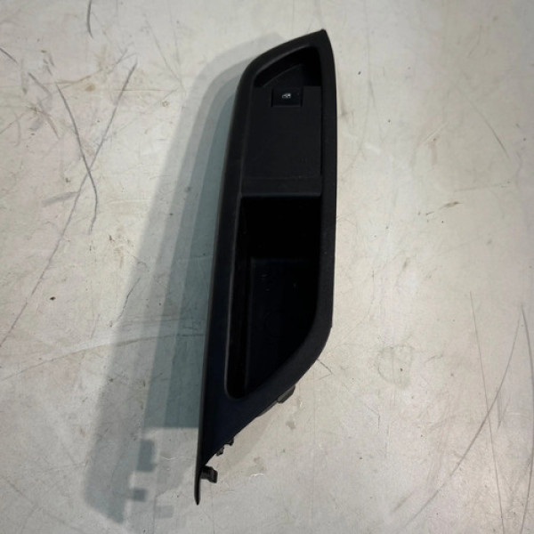 Botão Vidro Dianteira Direita Chevrolet Onix 2013 A 2019