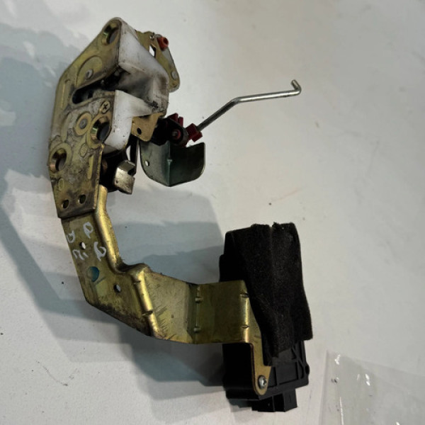 Fechadura Porta Dianteira Esquerda Chery Qq 1.0 3cc 2015