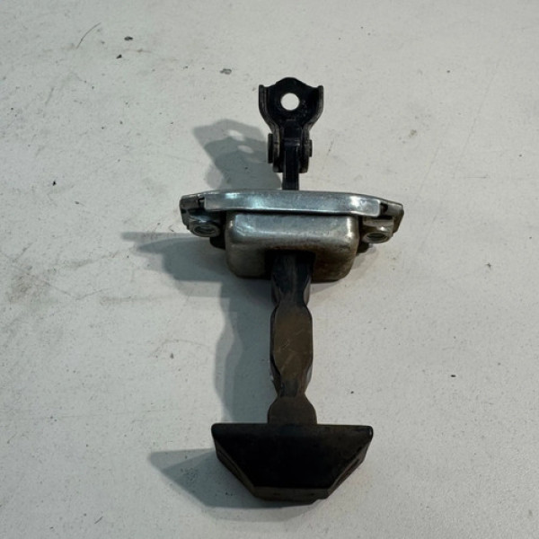 Limitador Porta Dianteira Direita Chery Qq 1.0 2015 Original