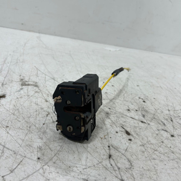 Fechadura Porta Traseira Esquerda Fiat Mobi 2018 A 2020