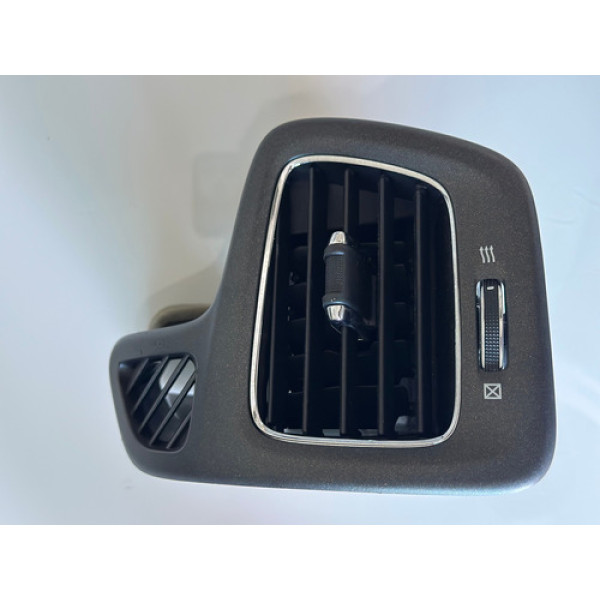 Difusor Esquerdo Arcondicionado Compass 2017 A 2021 C3818