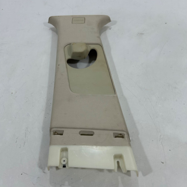 Acabamento Coluna Superior Esquerda Evoque 2012 A 2016