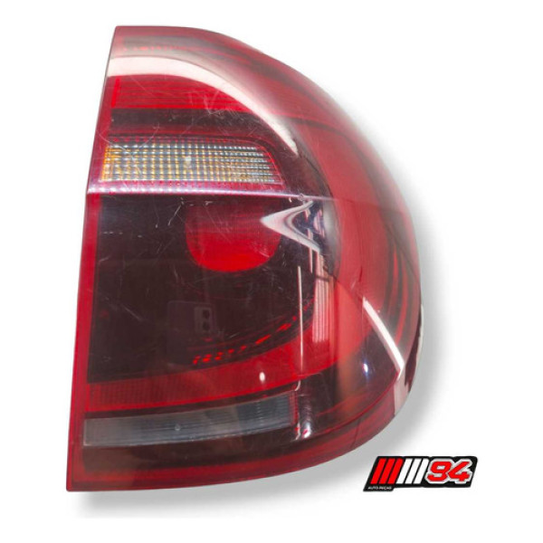 Lanterna Direita Fox 2009 2010 2011 2012 2013 2014 C7216 Direito Vermelho