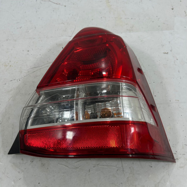 Lanterna Traseira Direita Toyota Etios 2015 a 2019 Direito/passageiro Vermelho