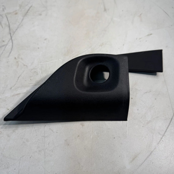 Moldura Interna Retrovisor Esquerdo Chevrolet Onix 2013 2019 Preto