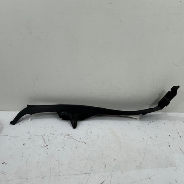 Moldura Traseira Esquerda Mercedes C180 C200 2015 a 2018