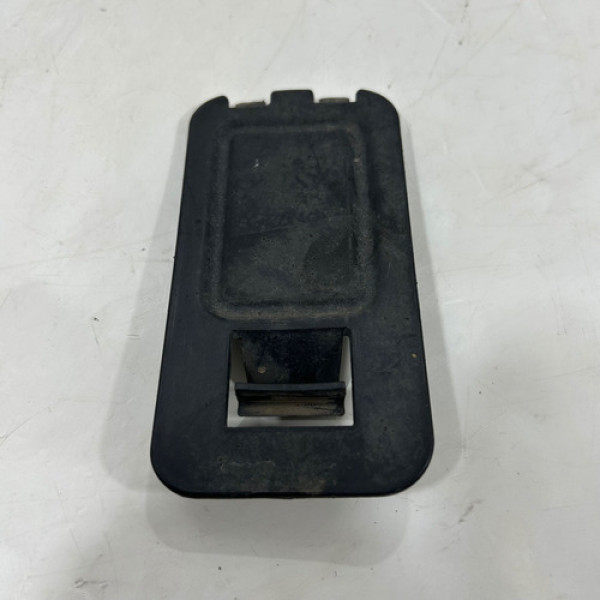 Suporte Lanterna Traseira Esquerda Bmw 120i 2016 a 2018 Esquerdo/motorista Preot