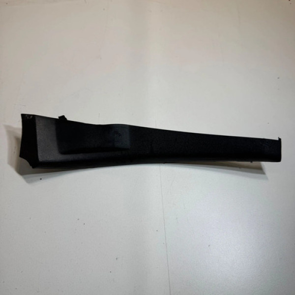 Moldura Lateral Parabrisa Esquerda Chevrolet Onix 2013 2019