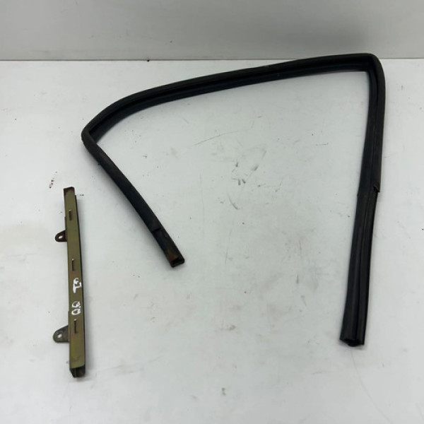 Kit Borracha Porta Traseira Direita Cherry Qq 2015 1.0 3cc Preto