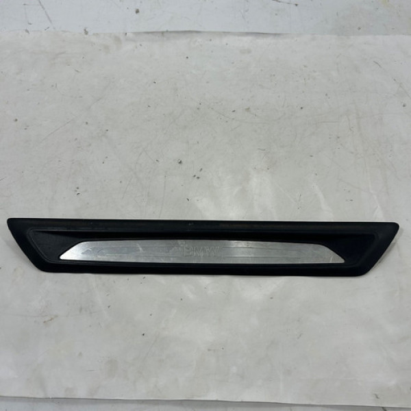 Soleira Interna Dianteira Esquerda Bmw 120i 2016 a 2018 Preto