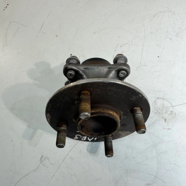 Cubo Roda Traseira Esquerda Toyota Yaris 1.5 2019 A 2021