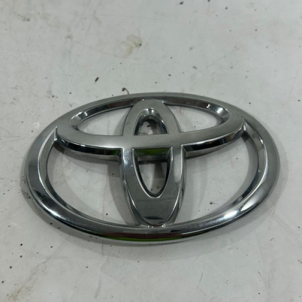 Emblema Grade Parachoque Dianteiro Toyota Etios 2015 A 2019 Cromado