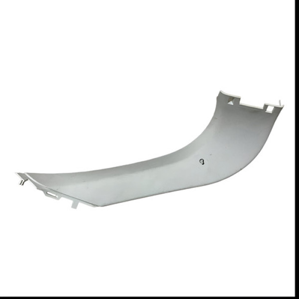 Acabamento Esquerdo  Porta Mala Ford Focus 2014 A 2020 - Brancob