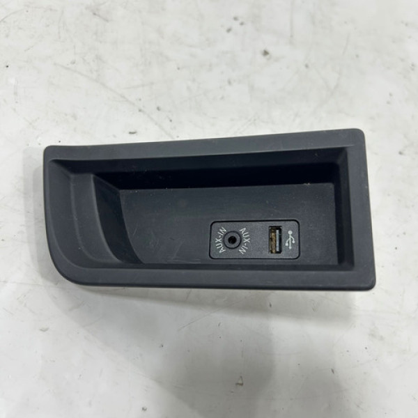 Entrada Auxiliar Usb Bmw 120i Série 1 2016 a 2018 Preto