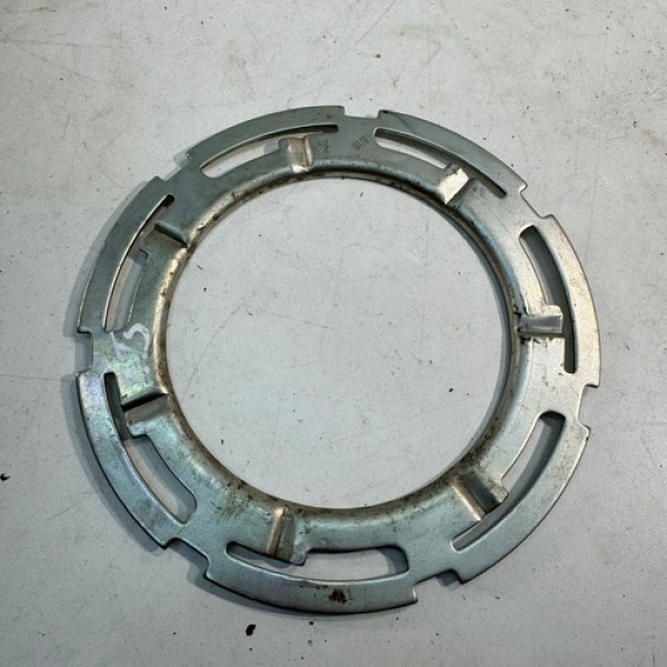 Trava Tampa Combustível Toyota Etios 1.5 2013 A 2015 Prateado 2013