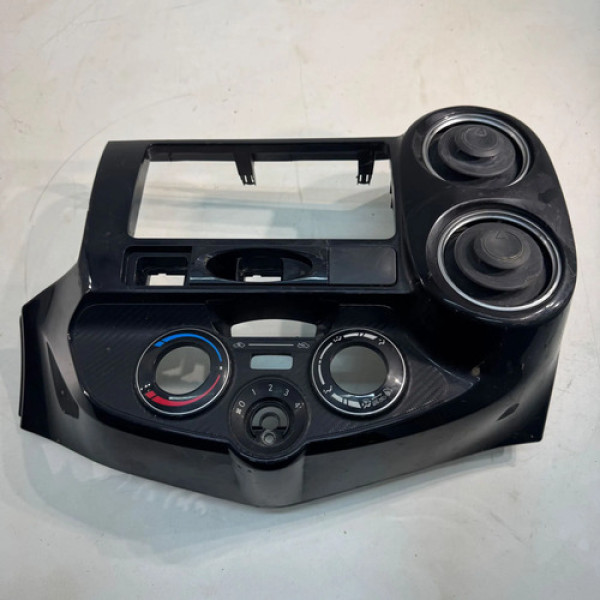 Moldura Central Comando Ar Toyota Etios 2013 A 2019