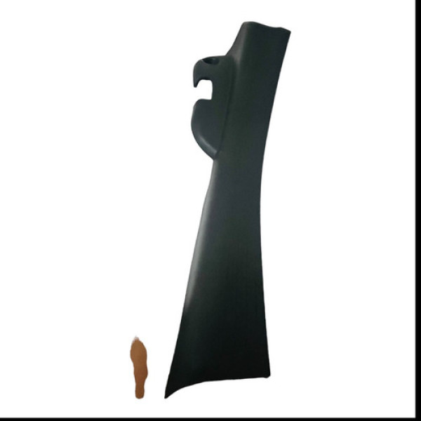 Acabamento Soleira Direita Nissan Versa 2021  Preto