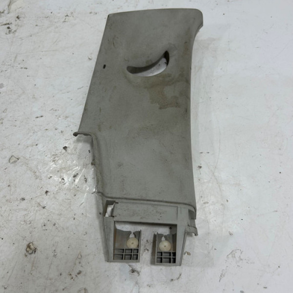 Moldura Superior Traseiro Esquerdo Coluna Amarok 2013 A 2016