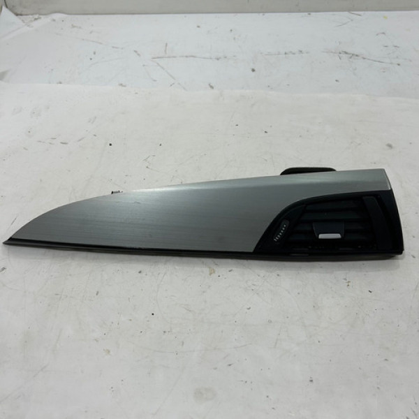 Moldura Difusor Ar Painel Direito Bmw 120i 2016 a 2018