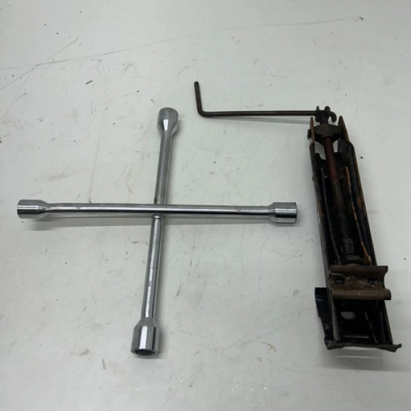 Chave Roda Macaco Chery Qq 2015 3cc 1.0