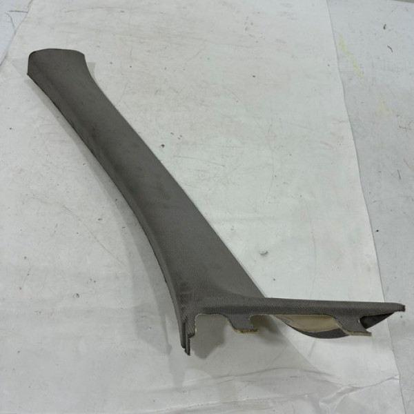 Acabamento Coluna Parabrisa Esquerdo Bmw 120i 2016 a 2018