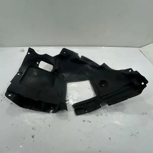 Parabarro Dianteiro Direito Bmw 120i 2.0 2014 A 2016 Detalhe