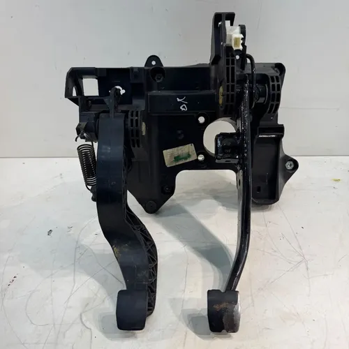 Pedal Embreagem Freio Chevrolet Onix 1.0 2013 A 2019