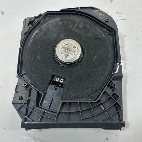 Auto Falante Subwoofer Esquerdo Bmw 120i 2014 2016 Preto